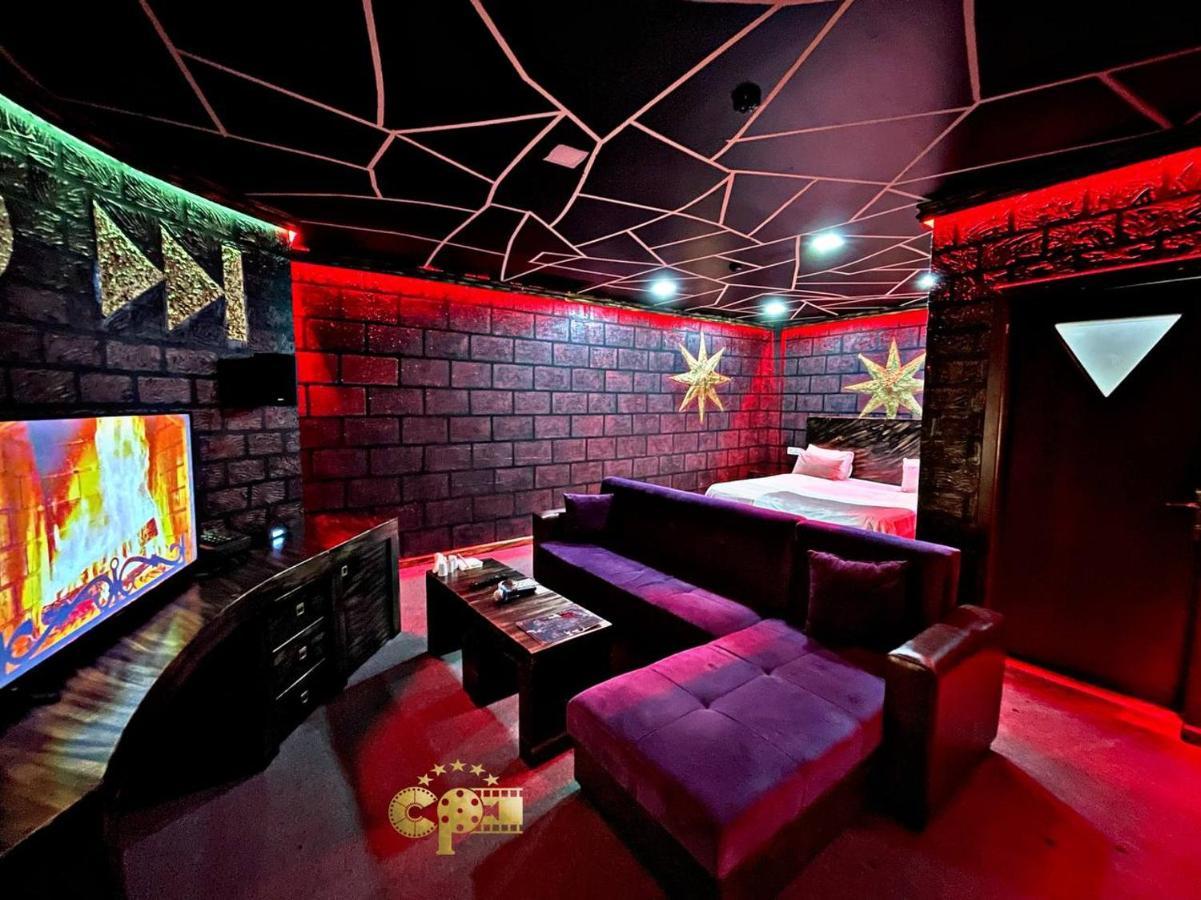 Cinema Plaza Hotel Baku Exterior photo